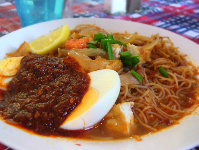 Foods to Eat in Singapore Mee Siam