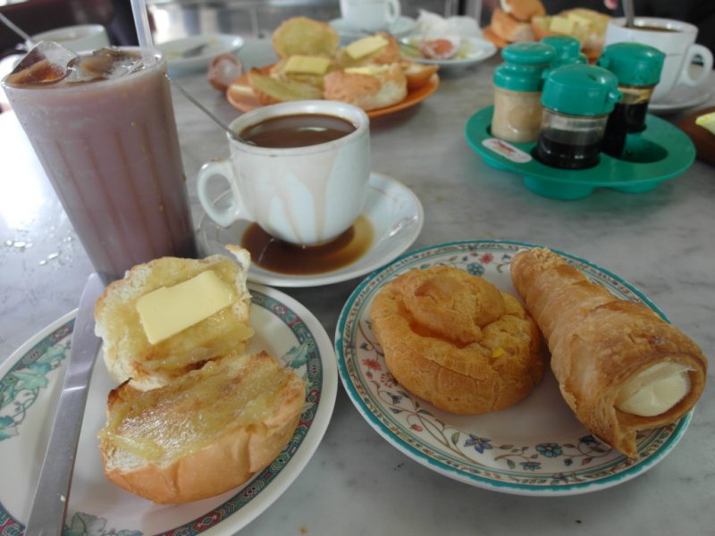 breakfast food singapore