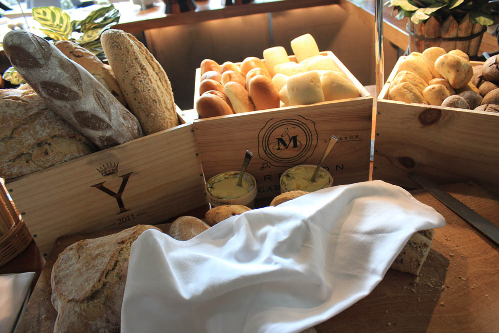 bread basket buffet singapore
