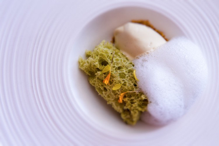 Restaurant Ember Texture of pistachio, sponge, crumble, ice-cream, ginger-milk foam
