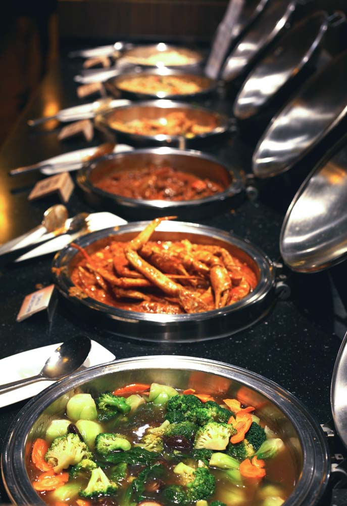 Momiji japanese buffet singapore - A Smorgasbord of Local Delights