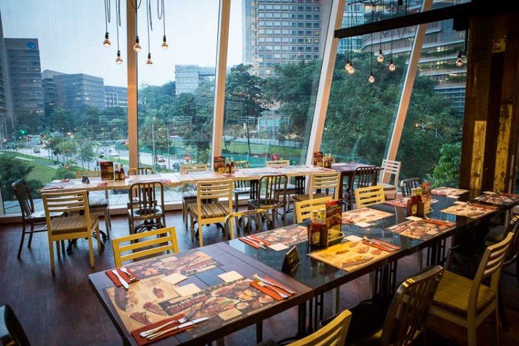 morganfield's star vista singapore restaurant