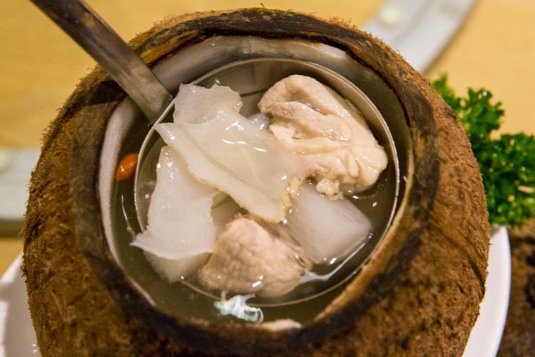 Chicken with Fresh Huai Shan and Wolfberry in Old Coconut Soup joyden cantonese