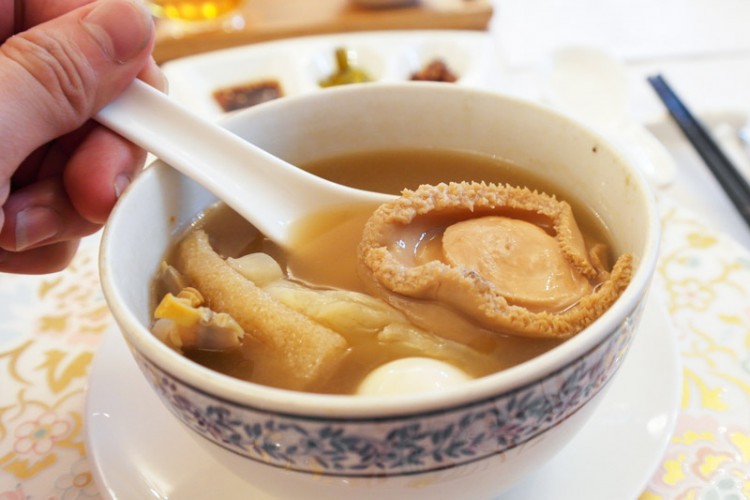 man fu yuan cny 2015 abalone soup