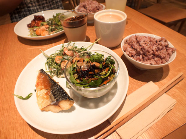 affordable japanese food in singapore muji cafe