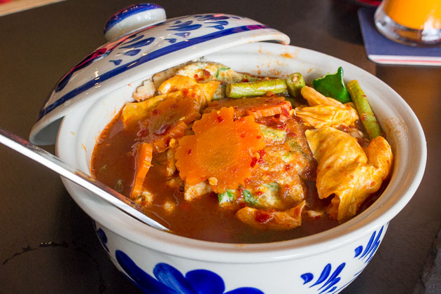 Rochor Thai-orange curry 