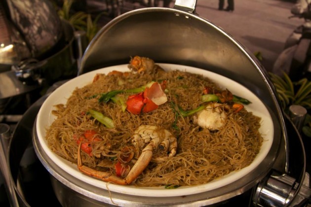 Wok Fried Beehoon simmered in Crabs