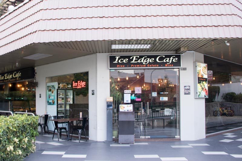 Ice Edge Cafe 4
