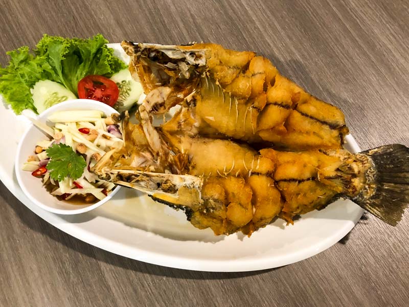 Kungthong Seafood Bangkok 7