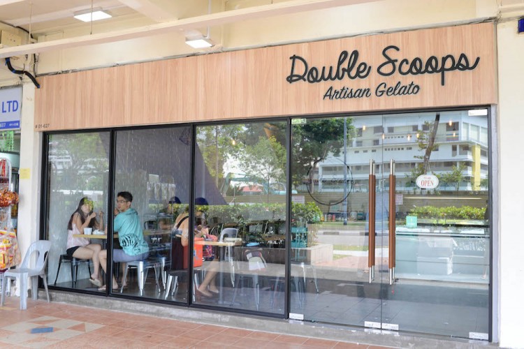 Double Scoops front sign shop