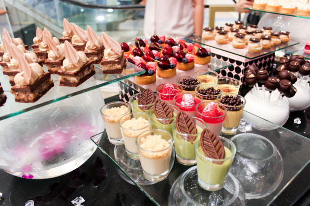 Mon Bijou- Desserts Table (2)