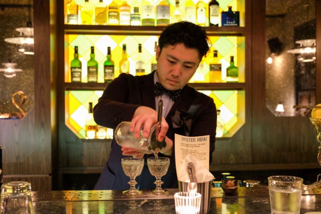 singapore bartenders aki gibson