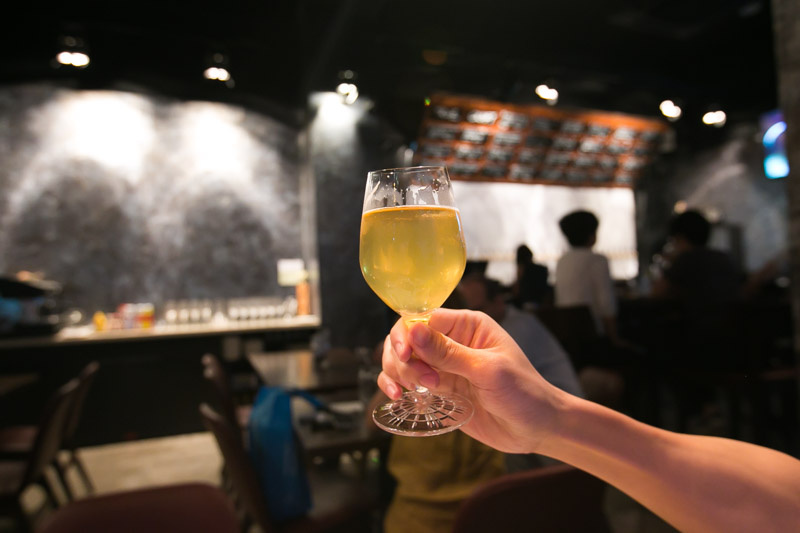 American Taproom: 30 Craft Beer On Tap For You To Tap Into A Night Of ...