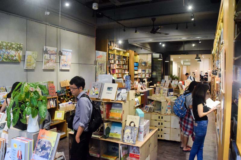 Katasumi Koohii 3 1 Katasumi Koohii 一隅珈琲: Have Cakes At This Taiwanese Inspired Cafe Within A Bookstore Along Bukit Pasoh