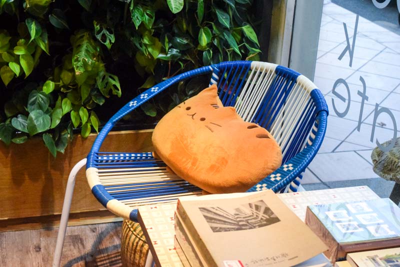 Katasumi Koohii 4 Katasumi Koohii 一隅珈琲: Have Cakes At This Taiwanese Inspired Cafe Within A Bookstore Along Bukit Pasoh