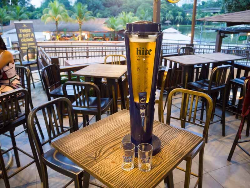 quench bar and bistro 1 10 Bars In Singapore With The Cheapest Beer Towers Under S$50