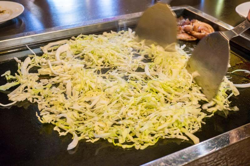 seiwaa 11 800x532 Seiwaa Okonomiyaki & Teppanyaki Restaurant: DIY Sambal & Tom Yum Japanese Pancakes Along Dunlop Street
