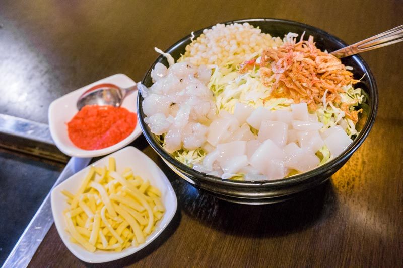 seiwaa 17.2 800x532 Seiwaa Okonomiyaki & Teppanyaki Restaurant: DIY Sambal & Tom Yum Japanese Pancakes Along Dunlop Street