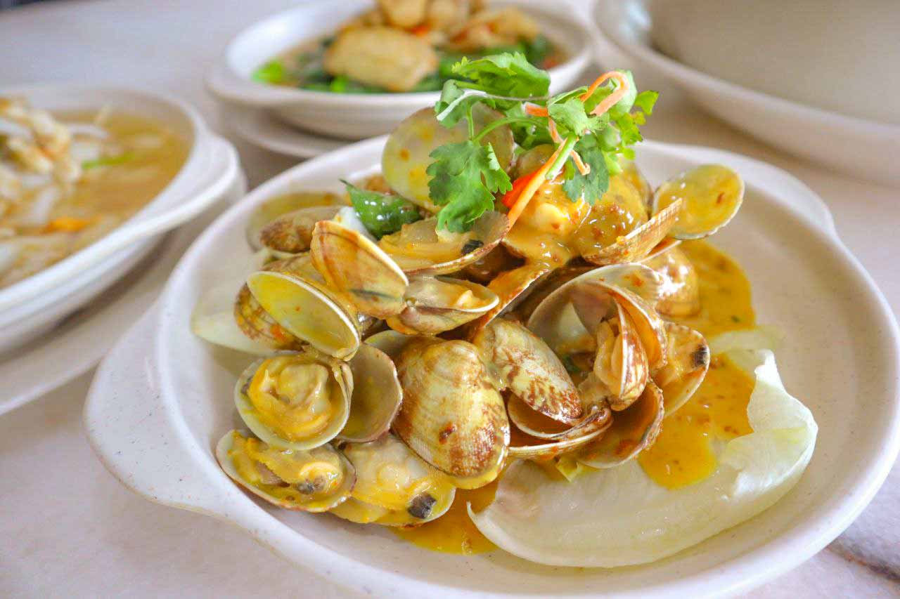 11 Seafood Places - Nai Huang La La