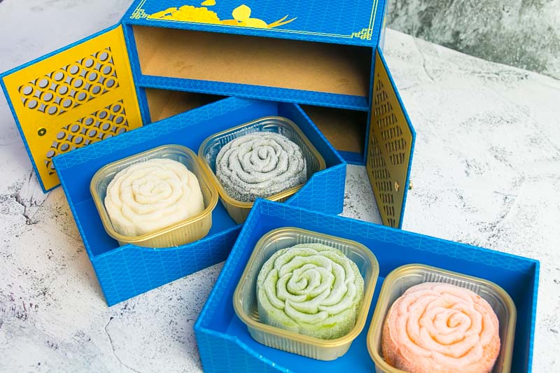 InterContinental Mooncakes 2018 4 15 Unique Mooncake Flavours In 2018 That’ll Fly Your Taste Buds To The Moon