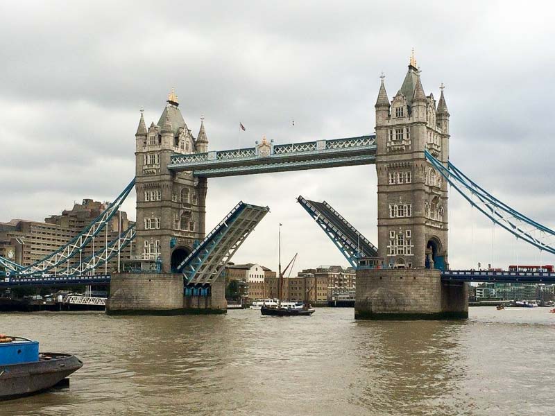 London 26 Tower Bridge