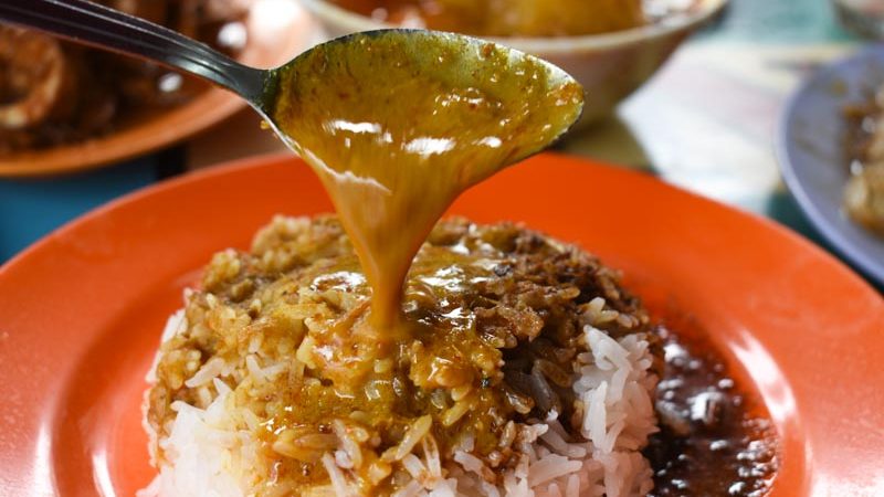 Loo's Hainanese Curry Rice 12