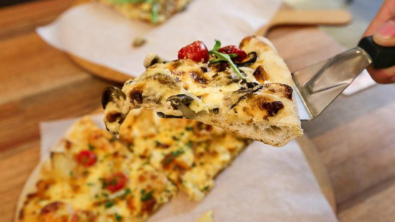 Light X Airy crust
