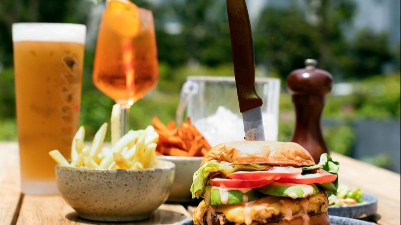 Bayside Drinks & Eats One Fullerton Online 1