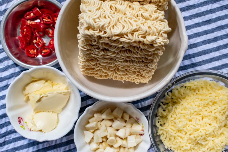 Simple Stay Home Recipes Cheesy Garlic Instant Noodles 1