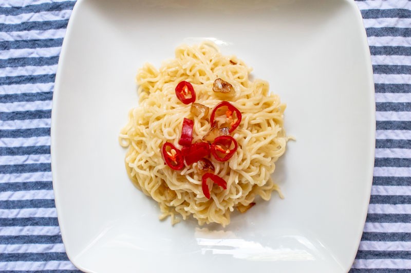 Simple Stay Home Recipes Cheesy Garlic Instant Noodles 3