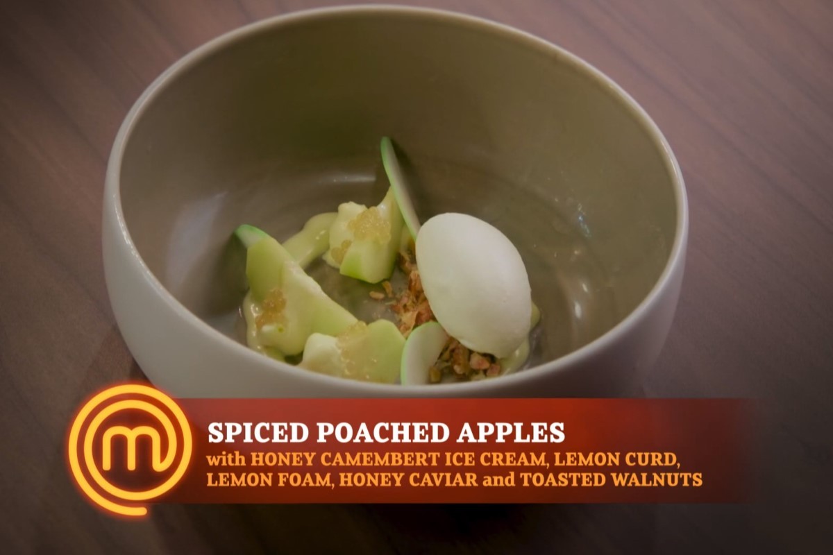 Spiced Poached Apples