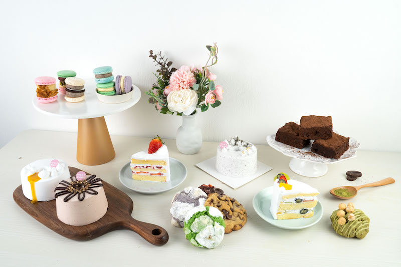 A collection of baked goods served at Haengbokcakeyo 