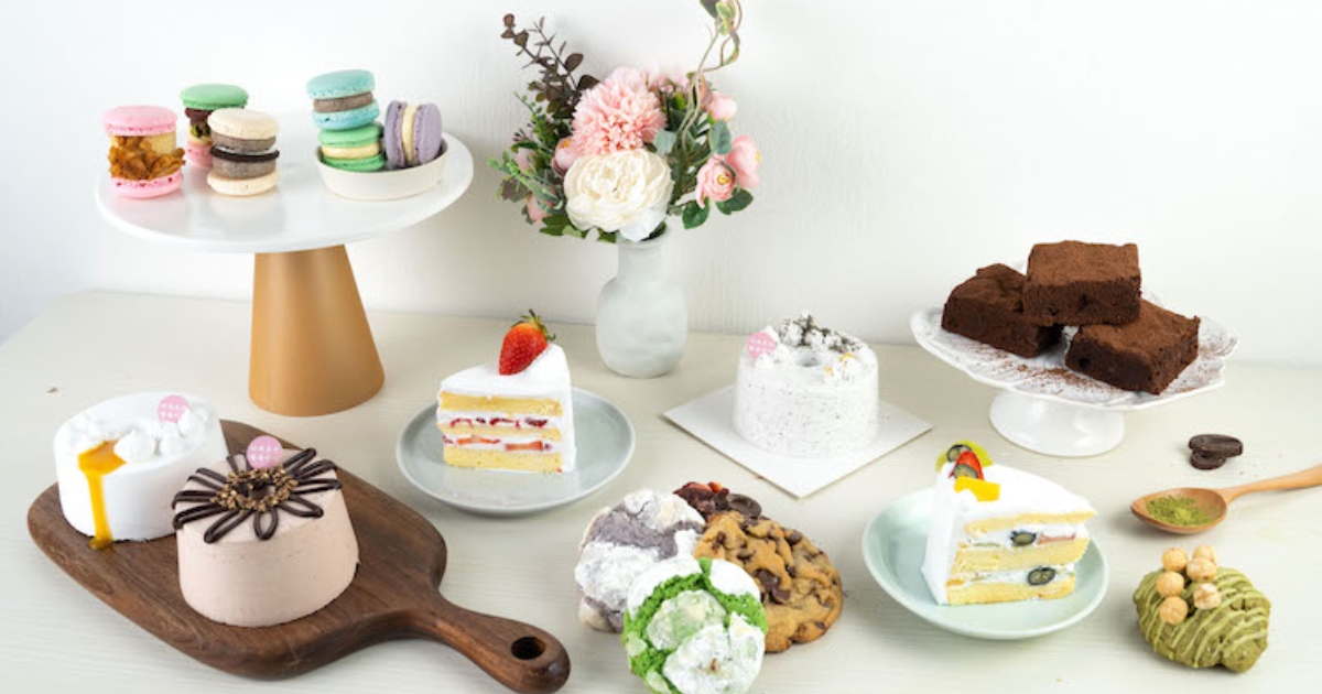 A collection of baked goods served at Haengbokcakeyo