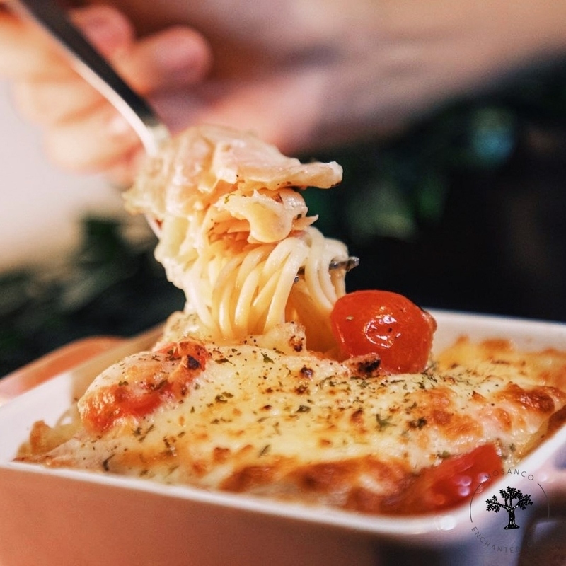 Baked cheese pasta from Mosanco Enchanted Cafe (late-night delivery)