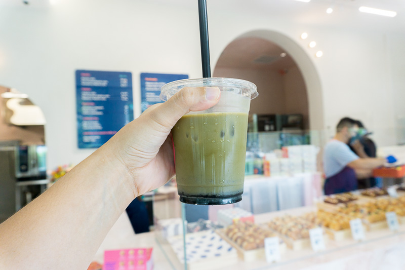 Black Sesame Hojicha Latte from Sourbombe Bakery