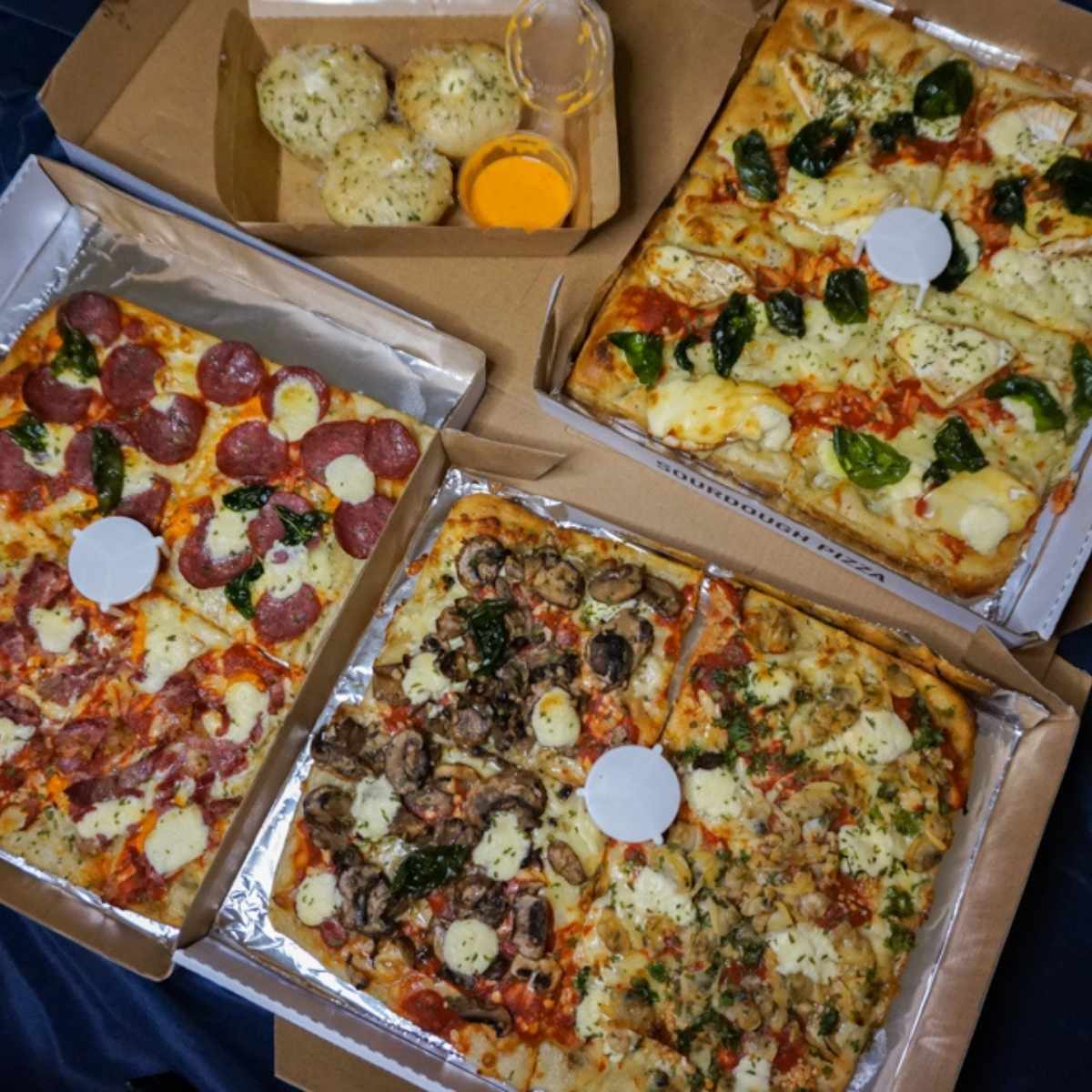 goldenroy sourdough pizza - feature image