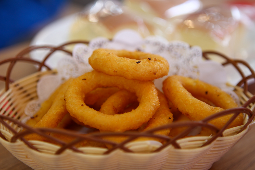 Basket of onion rings