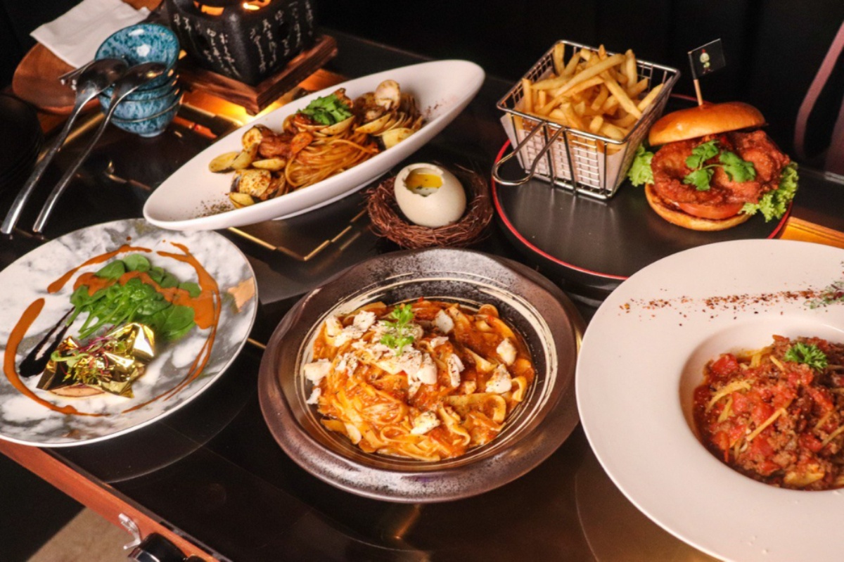 Jarrell’s Bistro’s Menu (Featured)