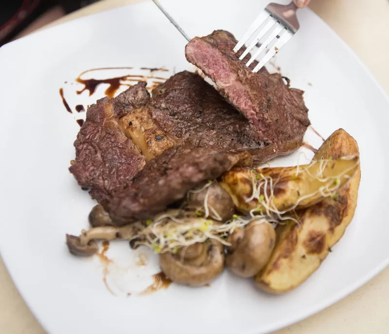 Meet 4 Meat - Steak Meet 4 Meat - Steak