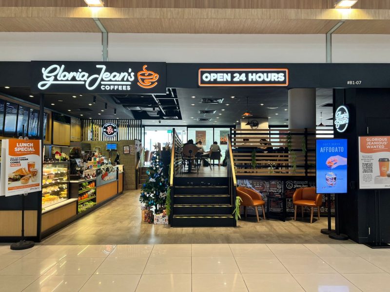 Gloria Jeans Coffees West Coast Plaza Outlet Photo
