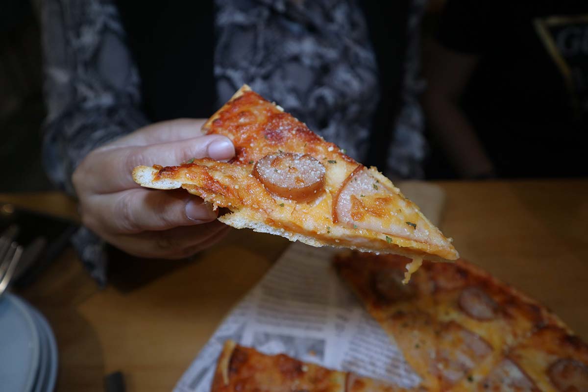 6letterbrunch10 6 letter brunch - pizza closeup