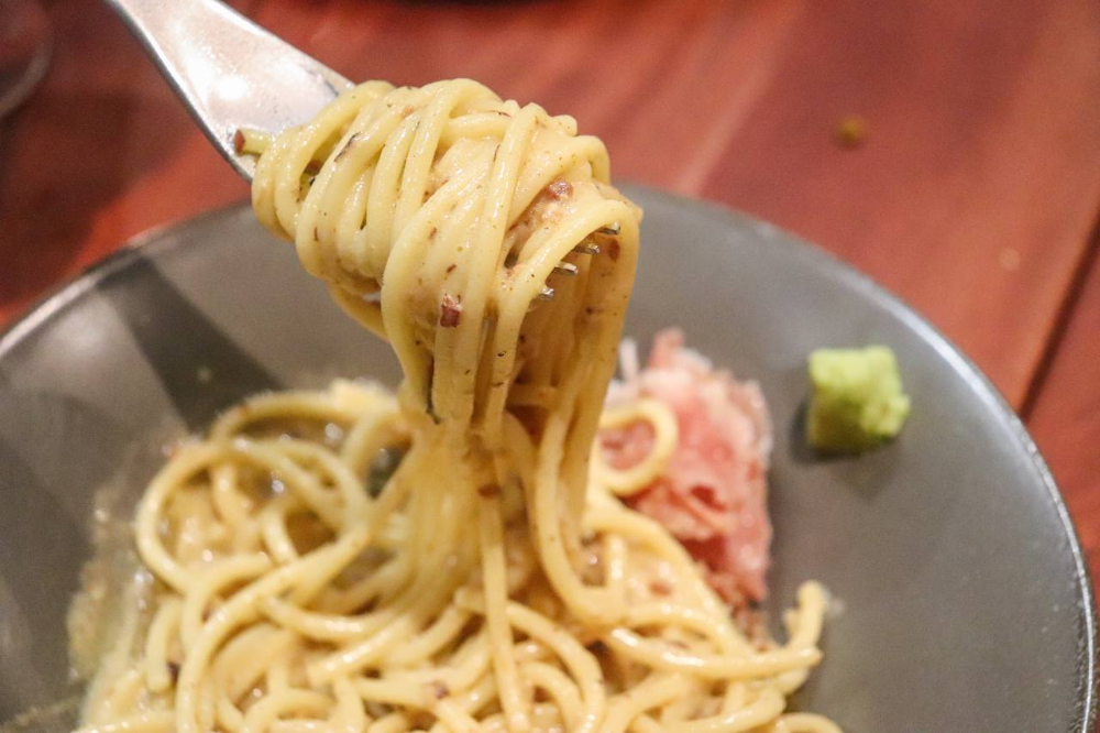 A shot of the Parma Ham with Wasabi Cream Spaghetti