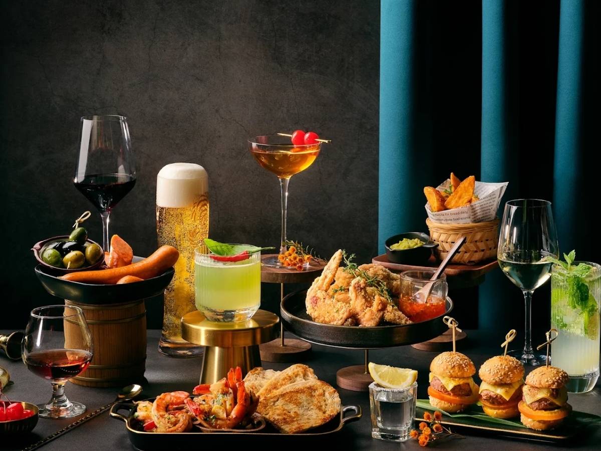 cheap bars - Atrium Bar 317 food