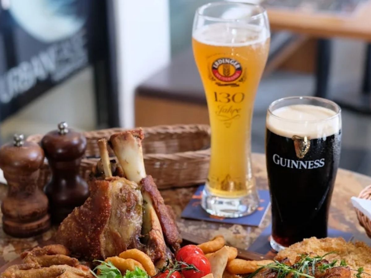 cheap bars - Baden Restaurant & Pub food and drinks