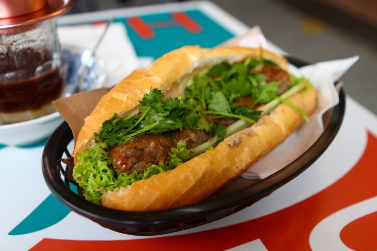 joo chiat banh mi ca phe - lemongrass grilled beef patty