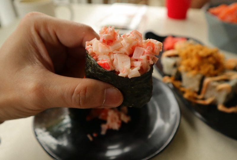 otoko ten ten - closeup of kani sushi