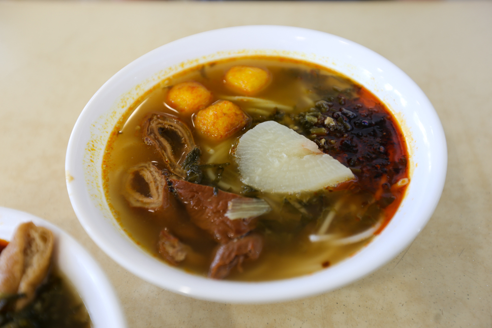 Fei Gong Cart Noodle with pig intestines