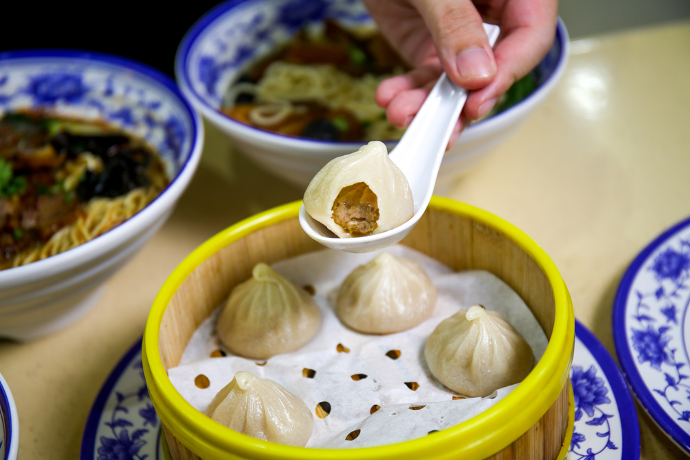 wang's noodle & dumpling house - xiao long bao