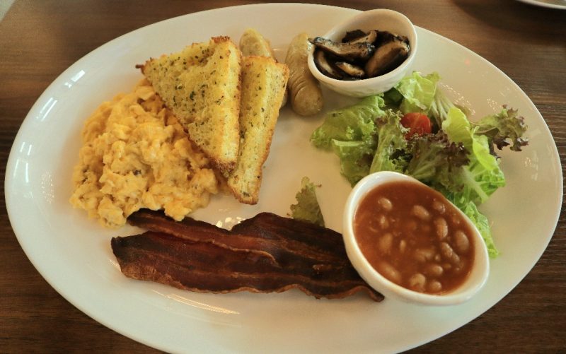 best makan places in Punggol - vibes cafe big breakfast 
