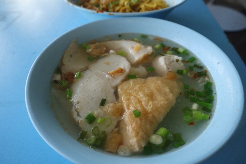 chao yang fishball noodle - seperate soup ingredients